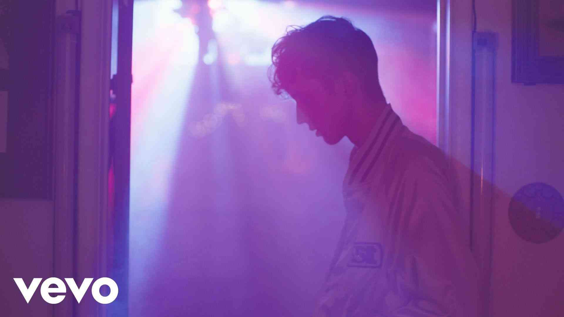 Troye Sivan - YOUTH - YouTube