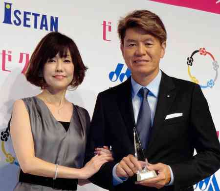 ヒロミが妻・松本伊代と夫婦で謝罪「責任は痛感しております」 - ライブドアニュース