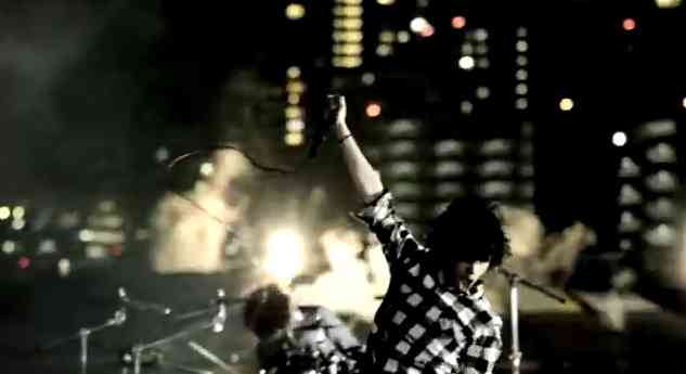 ONE OK ROCK最新MVでTakaが“American Girls”に追われる