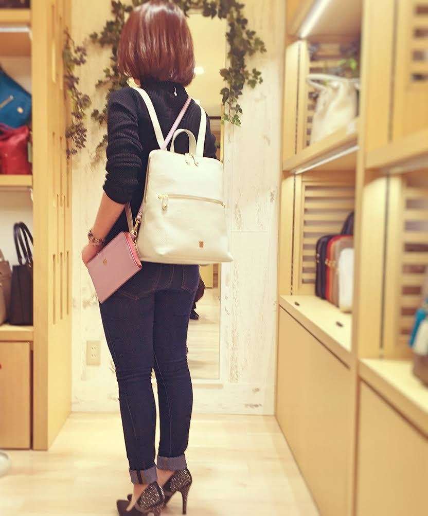 ウォレットショルダー使ってる方いますか？