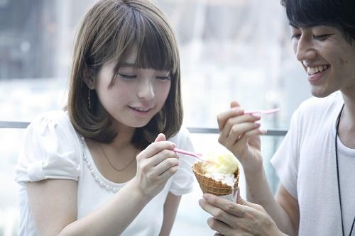 友達が多い人と恋人持ちどちらが幸せ？