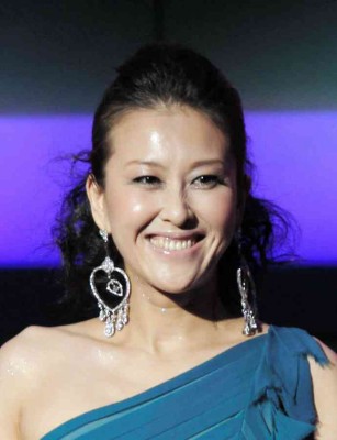 岡本夏生、音信不通の理由は携帯紛失「多大なご迷惑を」