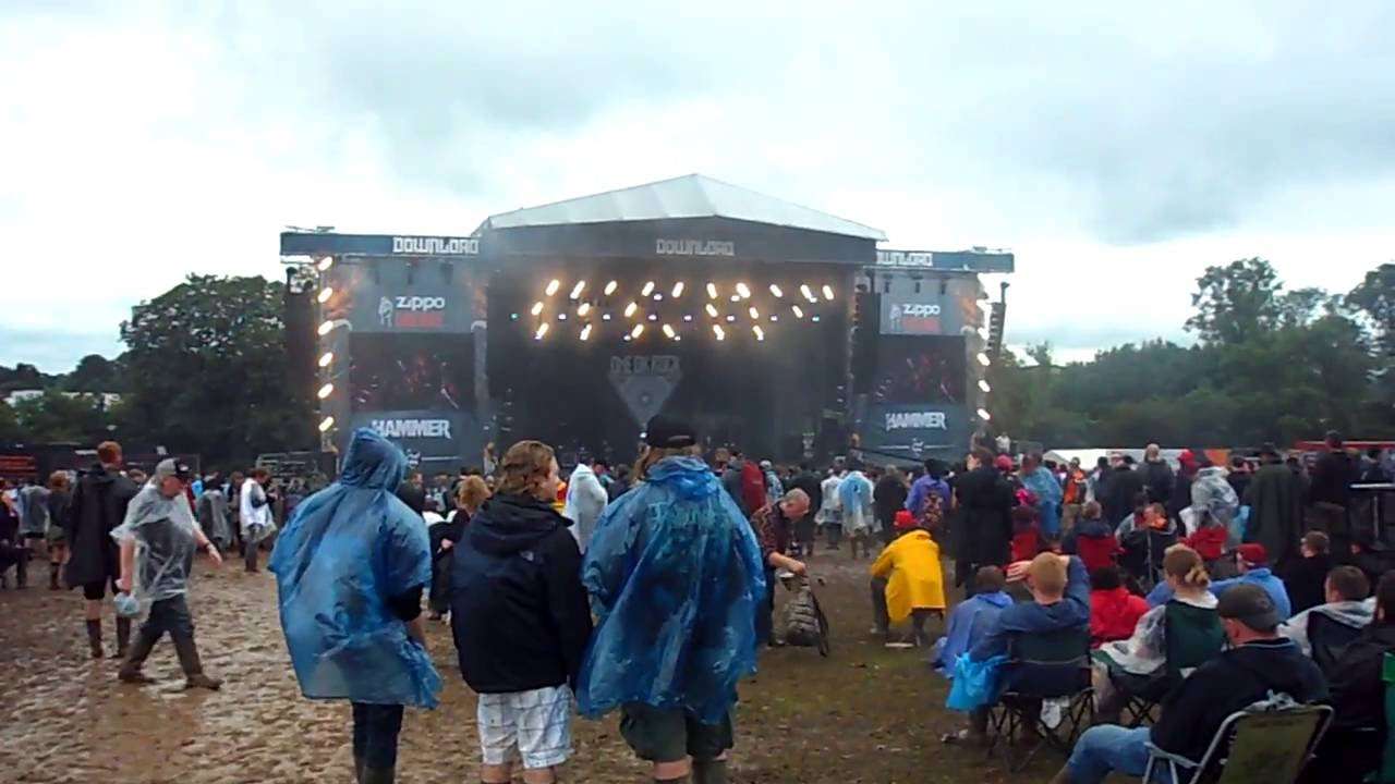 One Ok Rock - Mighty Long Fall - Live at Download Festival 2016 - YouTube