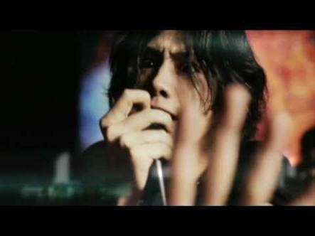 ONE OK ROCK最新MVでTakaが“American Girls”に追われる