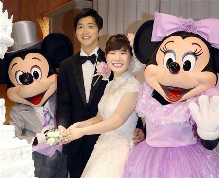 何回おめでとうって言えばいい？福原愛のディズニー披露宴にファンが祝福疲れ