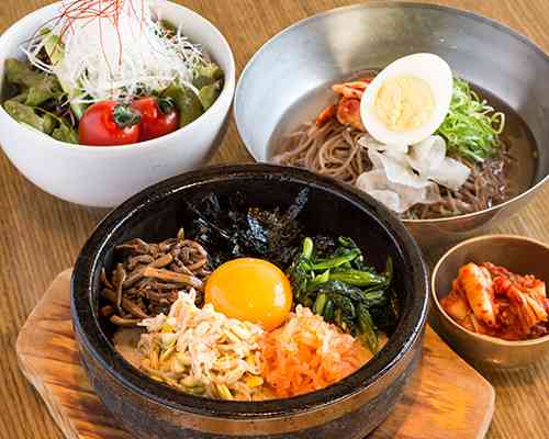 無言で飯テロするトピ