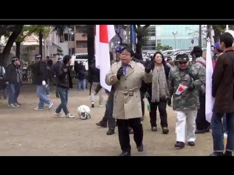 【在特会】「桜井誠」 VS しばき隊 因縁の激突 in 大阪2015　後編 - YouTube