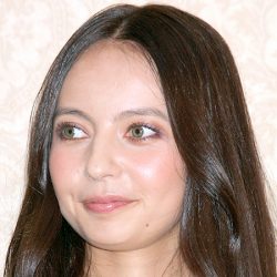 ベッキー「パイセンTV」最終回での涙に「騙されない！」と視聴者大合唱 - ライブドアニュース