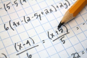 ファミレスやカフェでの勉強をどう思いますか？