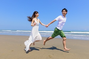 なんで日本人は有休を取得できないの？　「1日休むと1万円賞与が引かれる」という人も