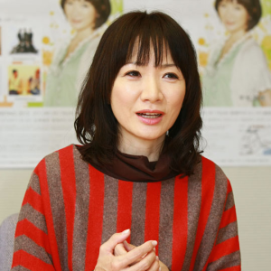 平松愛理の現在は離婚や病気で悲惨？曲の印税が衝撃的！