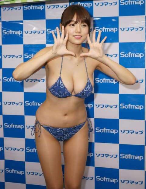 巨乳は得ですか？