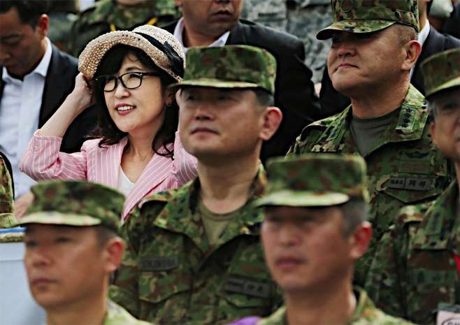 もう卒業しよう! オトナ女子としては絶対アウトなファッションアイテム5つ