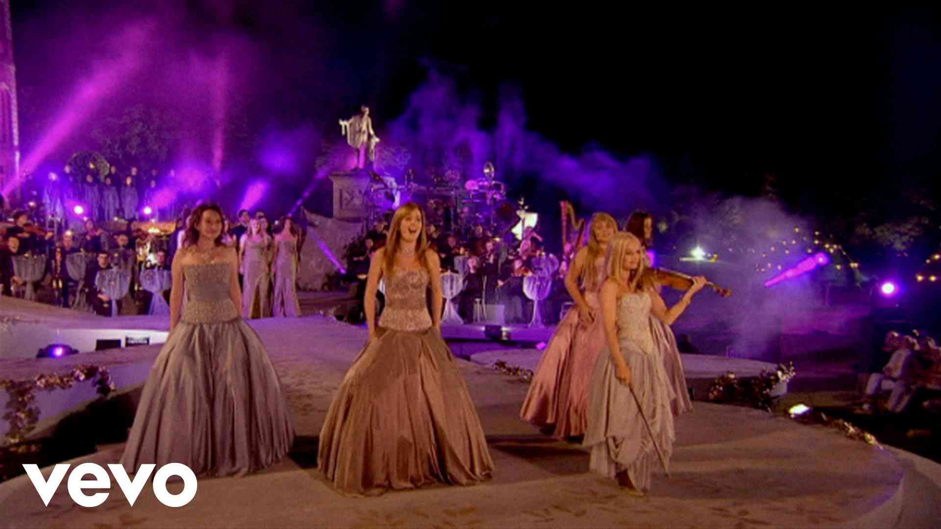 Celtic Woman - You Raise Me Up - YouTube