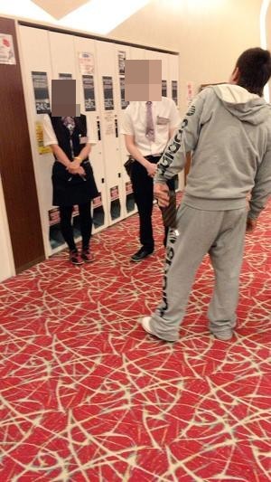 ボウリング場で女性店員「土下座」強要の27歳男と16歳・17歳少女逮捕　滋賀