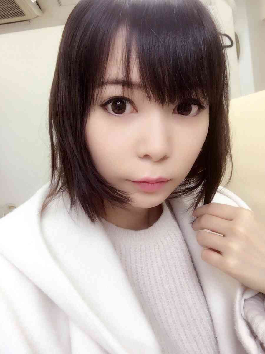中川翔子、主婦役で黒髪ボブに！ 慣れないブローに悪戦苦闘