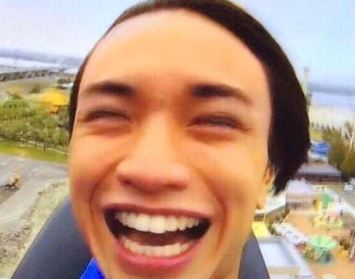 Sexy Zoneの中島健人“セクシーショット”披露