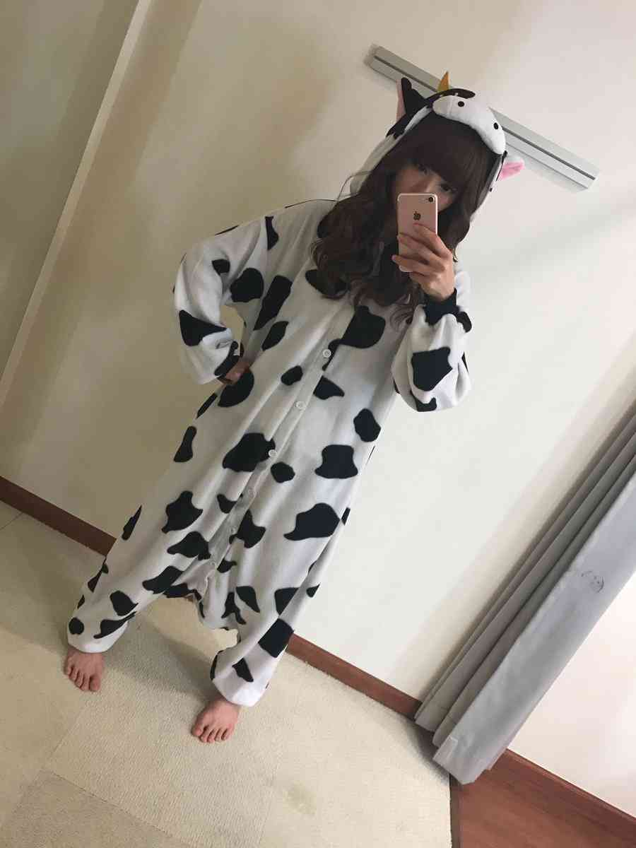 最上もが、茶髪ロングヘアの