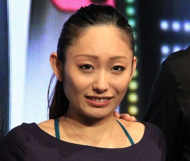 安藤美姫、小塚崇彦パパとの「ハート写真」がヒンシュク　「こういうKYなところが嫌われる」