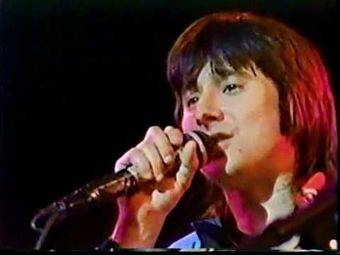 Journey - Who's Crying Now (Live In Tokyo 1983) HQ - YouTube