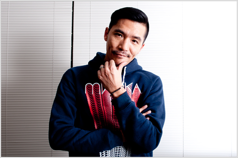 【朗報】ラッパーのZeebraさん、天皇・皇后両陛下と会い「世界一歴史のある皇室です。国民として誇りに思います」 と語る。 