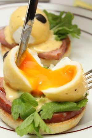 卵とろとろでおいしい！エッグベネディクトのレシピと食べれるお店【エッグベネディクト】 - NAVER まとめ
