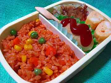 お弁当の赤