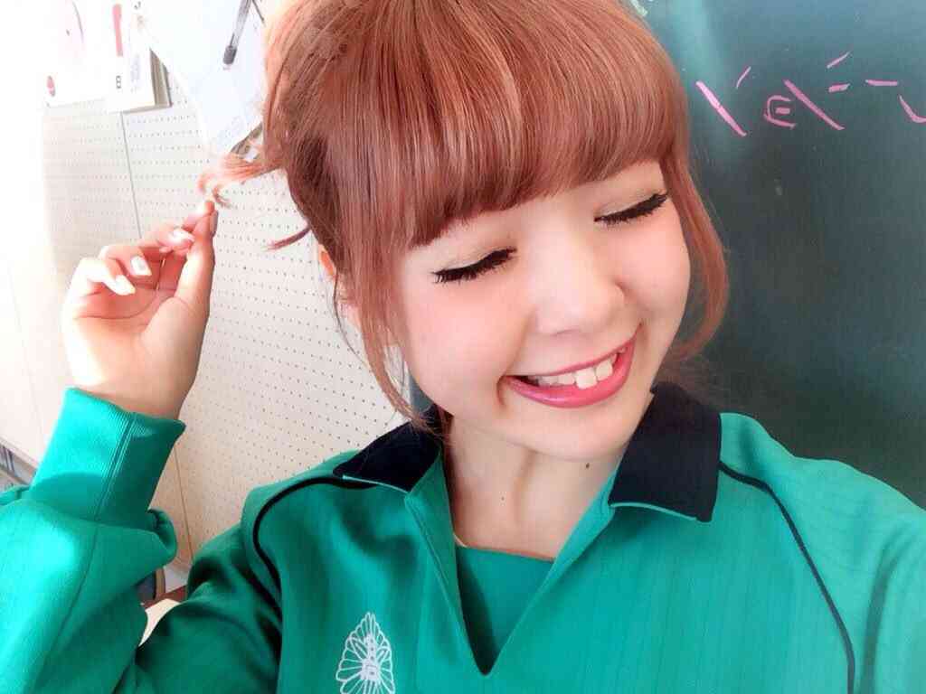 着物姿の藤田ニコルに絶賛「ちょー似合う」