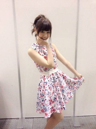 女性アイドルの美しいメイク画像を貼るトピ