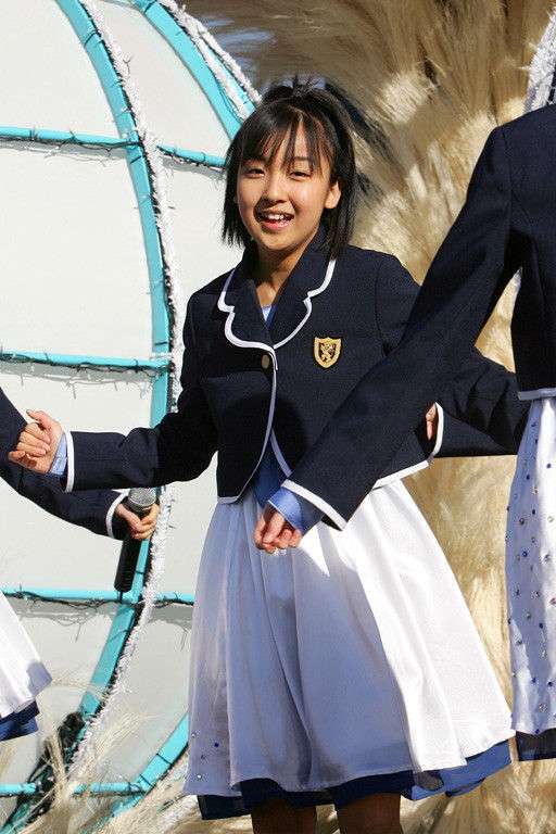 板野友美、美ヒップ強調のSEXYビキニショットが話題「スタイル良すぎ」