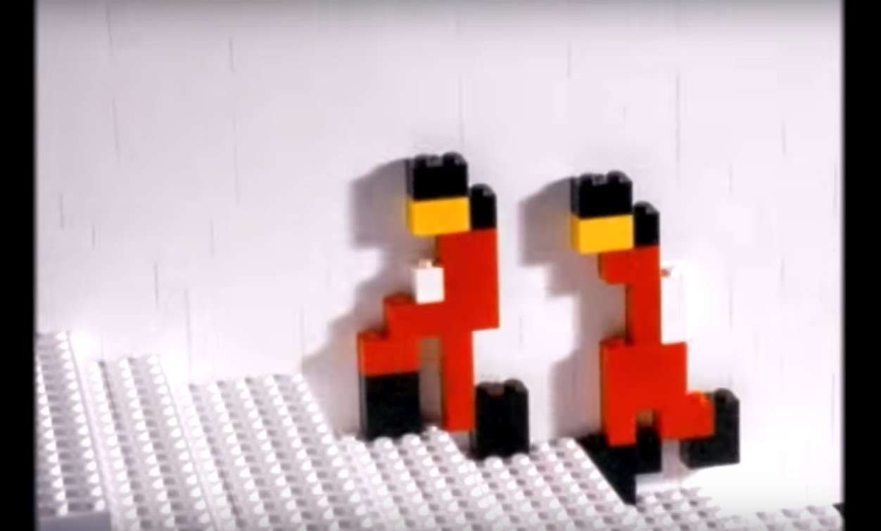 The White Stripes-Fell In Love With A Girl - YouTube