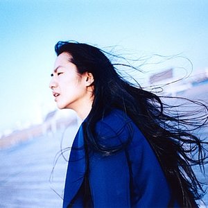 ロン毛の男性をひたすら貼っていくトピ。