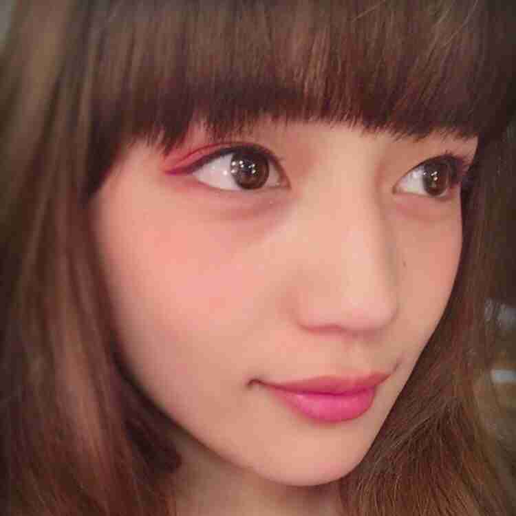 川口春奈、“ぱっつん前髪”のニューヘアに「お人形さんみたい！」「可愛さ倍増」絶賛の声