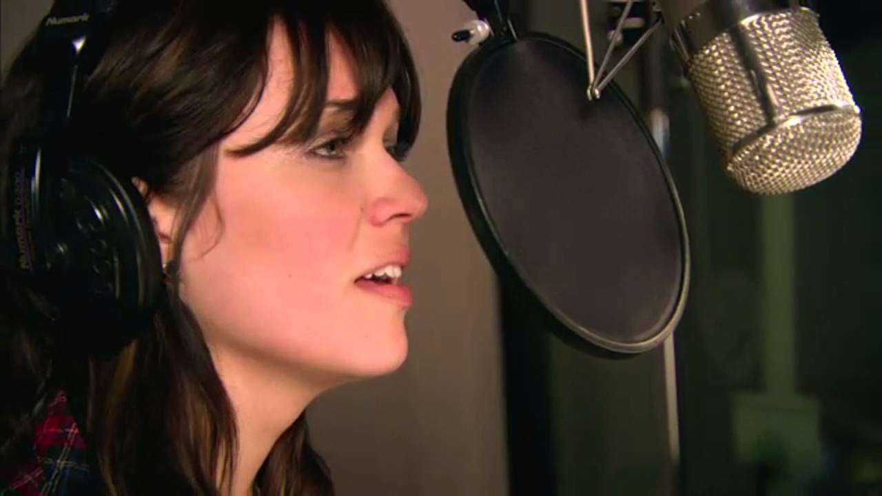 Mandy Moore & Zachary Levi (Ost.Tangled/Rapunzel) - I See The Light - YouTube