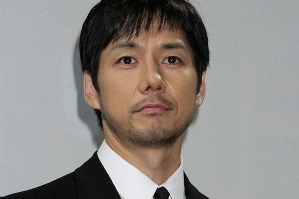 西島秀俊の妻「1年デートなし」でも三歩下がって夫支える