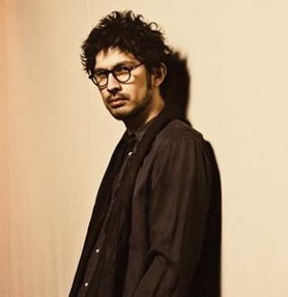 メガネ+芸能人が見たいです。