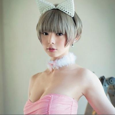 最上もが、茶髪ロングヘアの