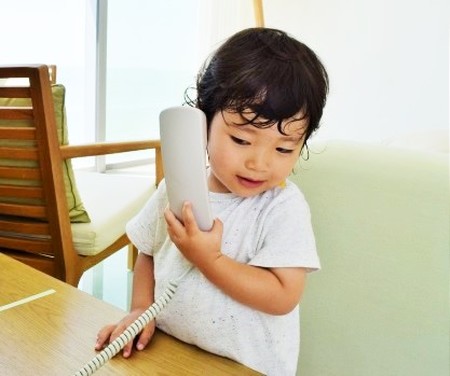 「学校の連絡網は携帯の番号にして」匿名ダイアリーが話題 なぜ固定電話の番号を書く人が多いのか