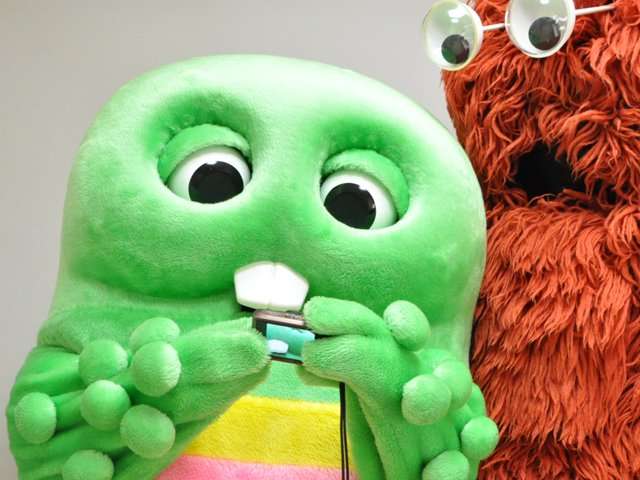 子どもが泣いて逃げるレベル！ ガチャピンさんの『自撮り』に震撼