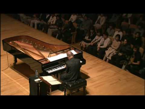 久石 譲 / Joe Hisaishi -- One Summer's Day (HQ) - YouTube