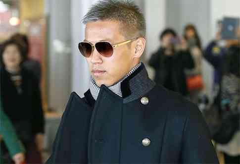 メガネ+芸能人が見たいです。