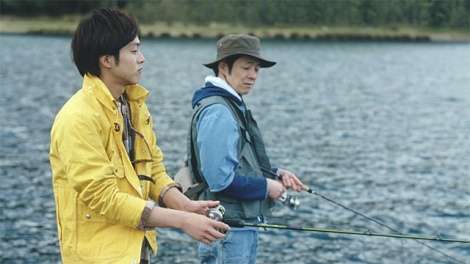 松坂桃李＆クドカン、“歳の差兄弟”役でCM共演 | ORICON NEWS