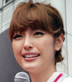 ほうれい線って消せる？