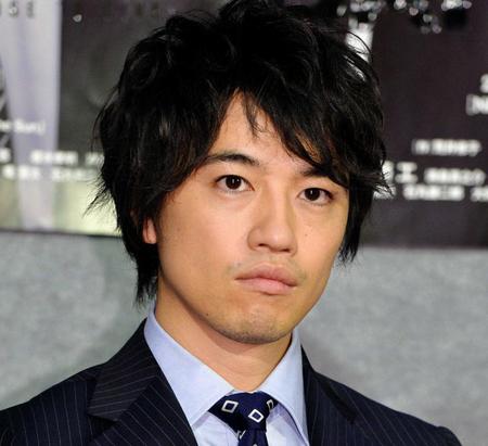 斎藤工、ハロプロライブで警備の過去　最前列でロープを持ち「股間が目の前」