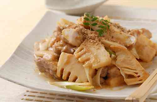 たけのこと鶏肉のごまみそ炒め | お酒にピッタリ！おすすめレシピ | サッポロビール