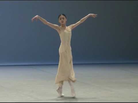 Prix de Lausanne 2009 Selection Contemporary Variation - Zhaoquian Peng - YouTube