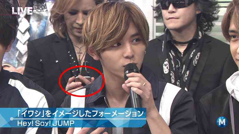 Mステで生放送中にX JAPAN･YOSHIKIがスマホからツイートする様子がオンエアされる放送事故ｗｗｗ → ジャニヲタ激怒 | 音楽がないと生きていけない系ヲタがまとめてみた