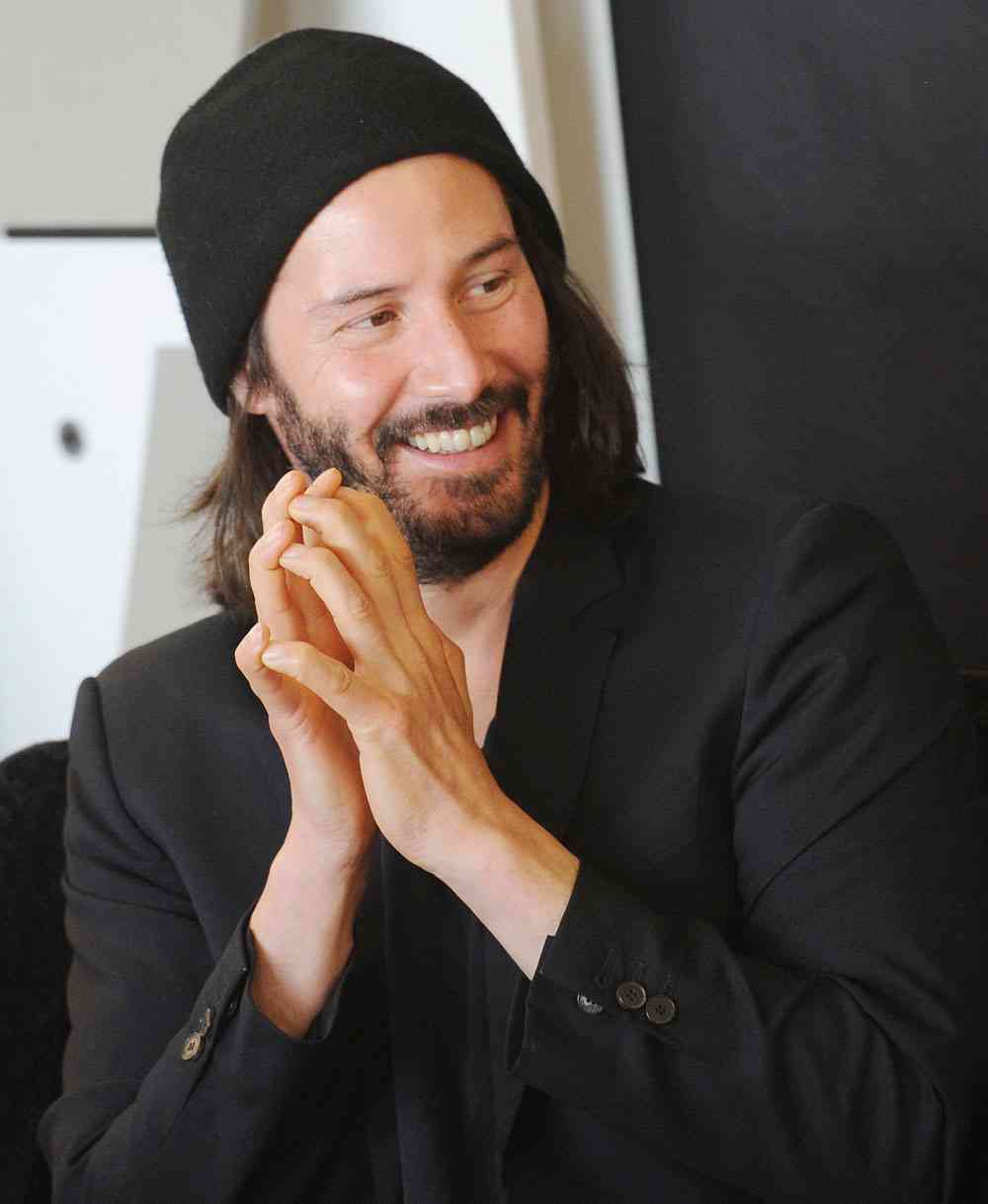 ロン毛の男性をひたすら貼っていくトピ。