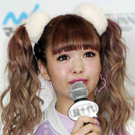 着物姿の藤田ニコルに絶賛「ちょー似合う」