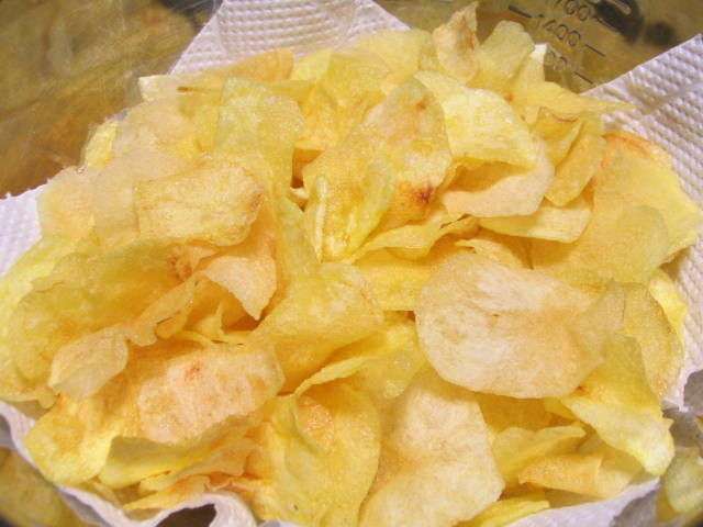 【朗報】「ポテトチップス問題、解決しそう」 ジャガイモ不足が解消の見通し